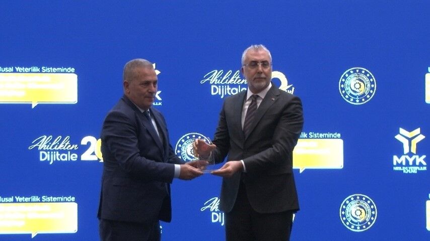 Bakan Işıkhan: "SGK’ya olan borçlarda mevcutta 36 ay olan tecil-taksitlendirme süresini 72 aya çıkarıyoruz"