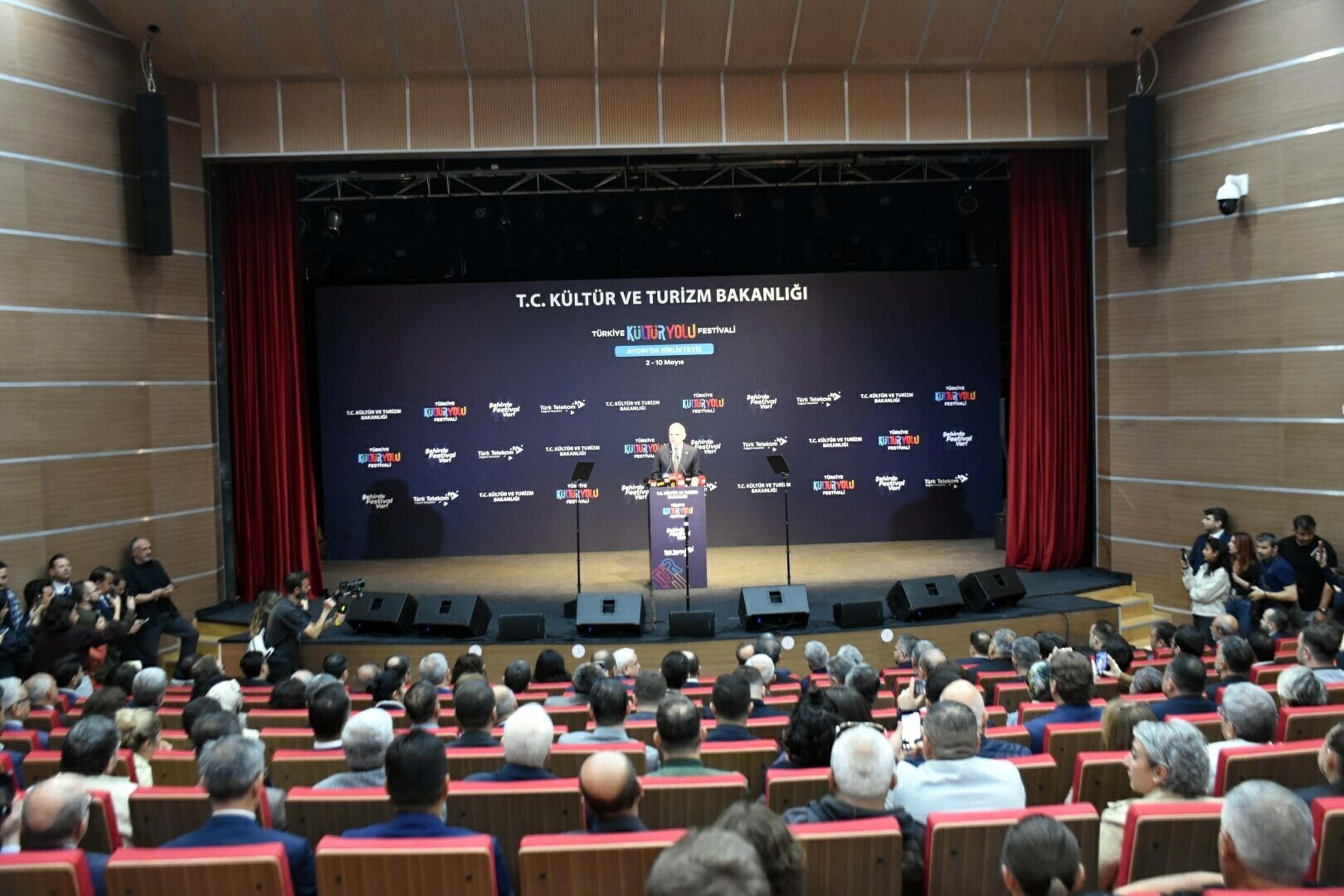 Bakan Ersoy “Kahramanmaraş Festivalin Önemli Duraklarından Biri” (4)