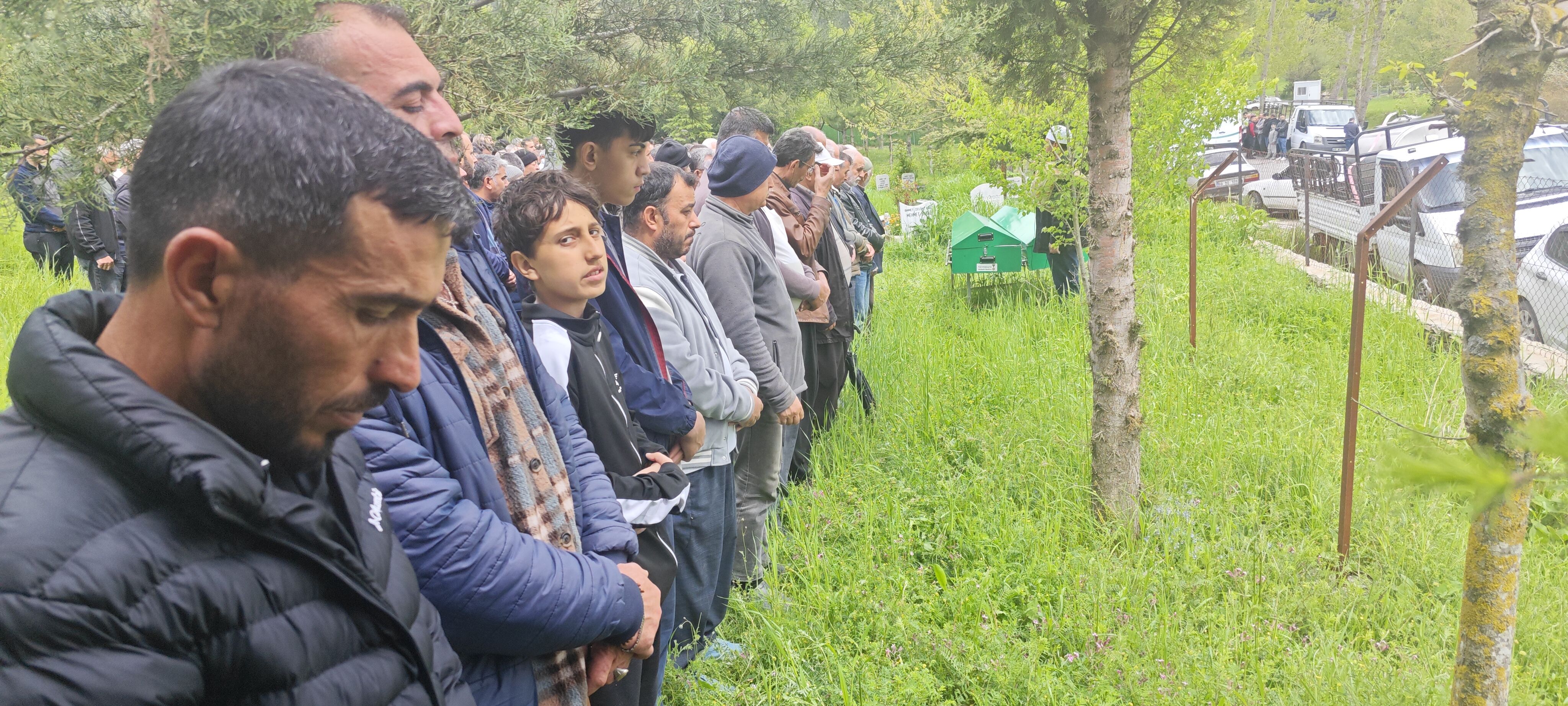 Çekyattan Düşen Bertuğ Öldü, Sinir Krizi Geçirip Hastaneden Ayrılan Babası Kazada Hayatını Kaybetti (3)