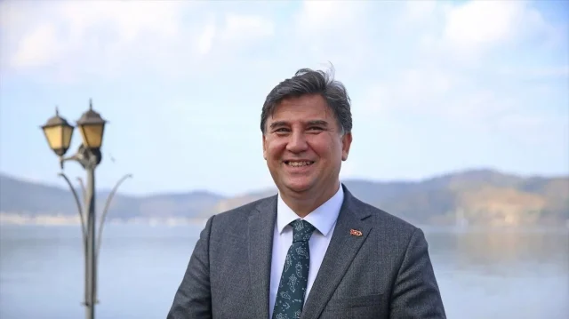 Chp’li Belediye Başkanı Silahlı Saldırıda Vuruldu (3)