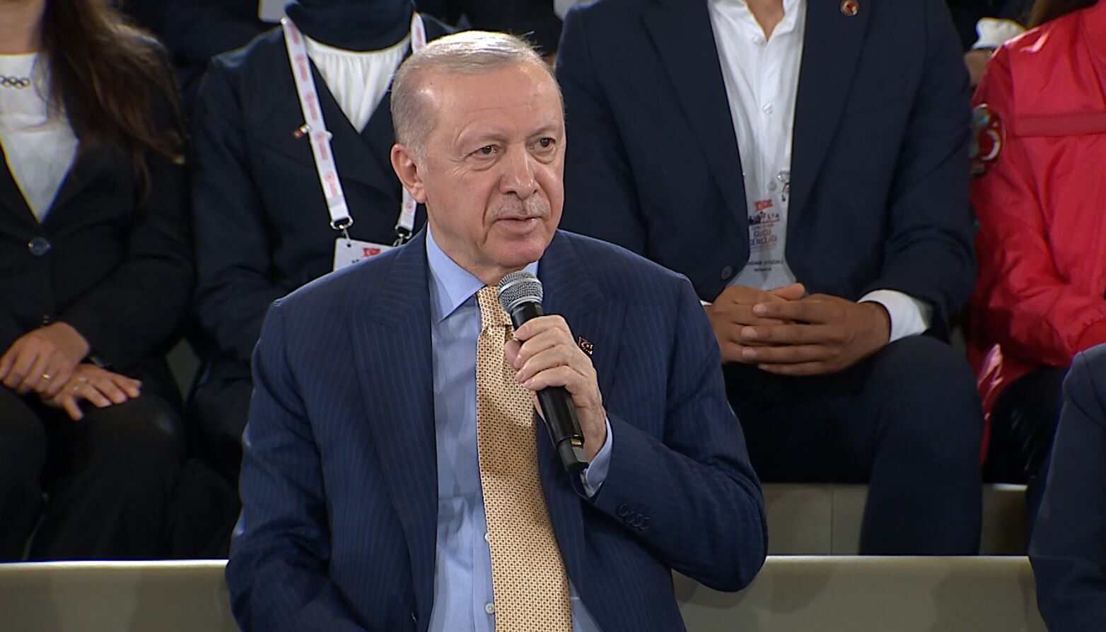 Cumhurbaşkanı Erdoğan Türkiye Yüzyılı'nı Sizinle Kuracağız!1