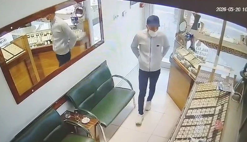 “Eşime Sürpriz Yapacağım” Diyerek Kuyumcudan Pırlanta Çaldı (2)