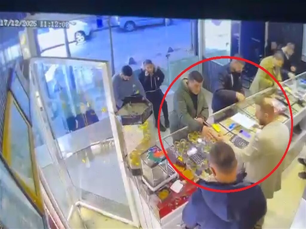 Gülhan'ı altınları için öldüren komşuya ağırlaştırılmış müebbet, eşine beraat-1