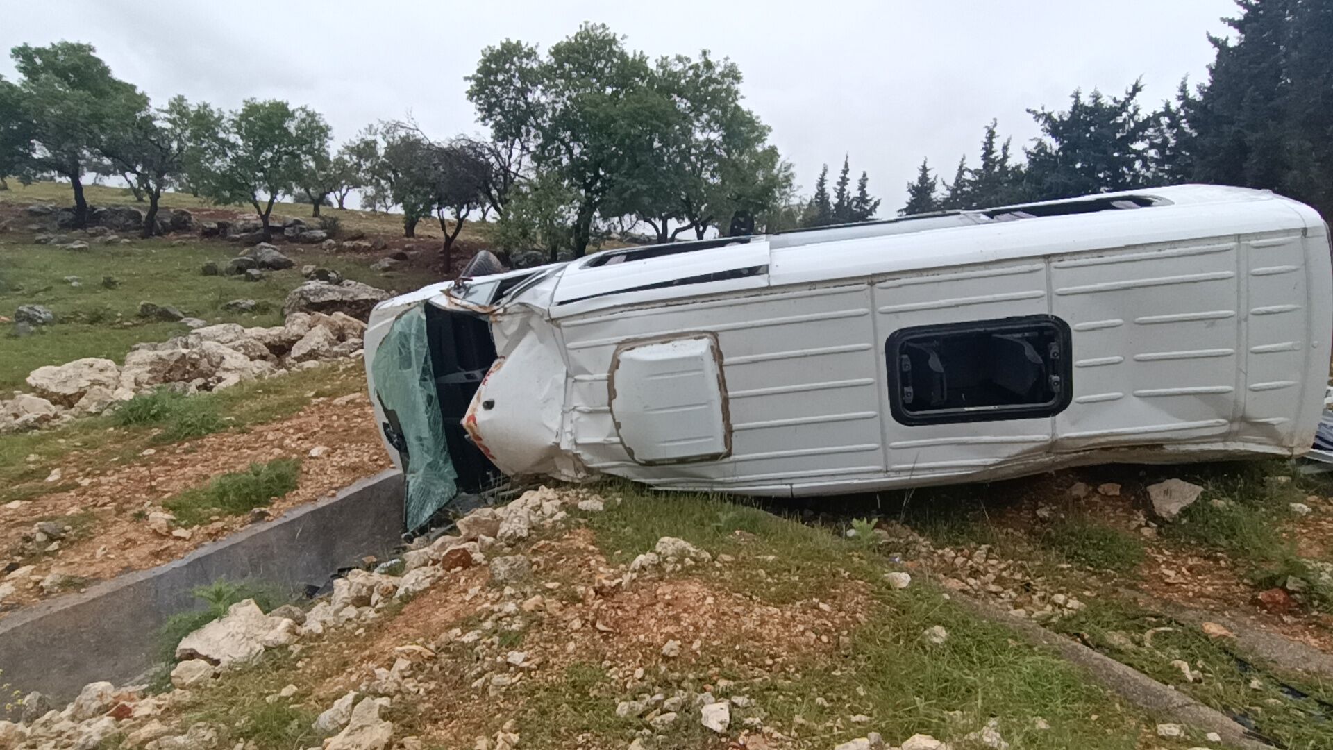 Gaziantep'te Işçileri Taşıyan Servis Devrildi 10 Yaralı (3)