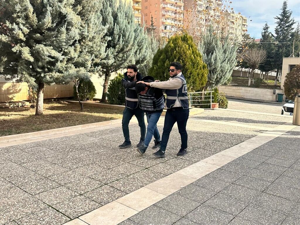 Gülhan'ı Altınları Için Öldüren Komşuya Ağırlaştırılmış Müebbet, Eşine Beraat (1)