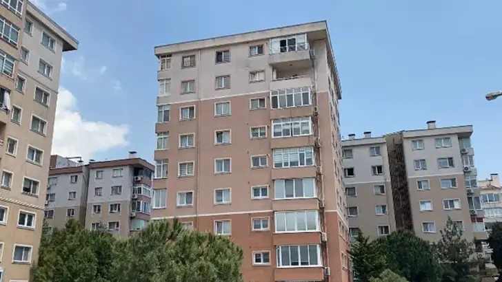 İstanbul'da Eşini Bıçaklayan Koca Teslim Oldu!2