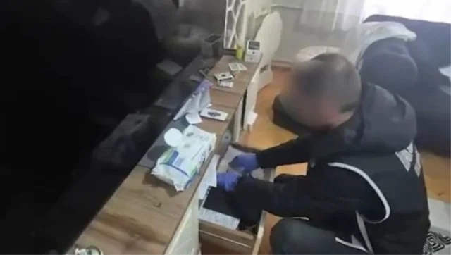 Kadınları Kullanarak Çiftçileri Kumara Sürükleyen Suç Örgütü Çökertildi (2)