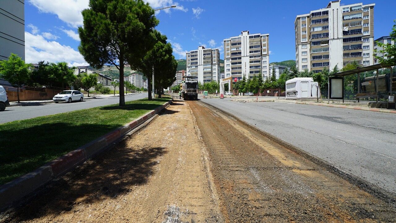 Kahramanmaraş Ahır Dağı Caddesinde Asfalt Çalışması! (2)-1