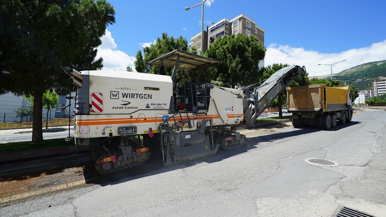 Kahramanmaraş Ahır Dağı Caddesinde Asfalt Çalışması! (3)-1