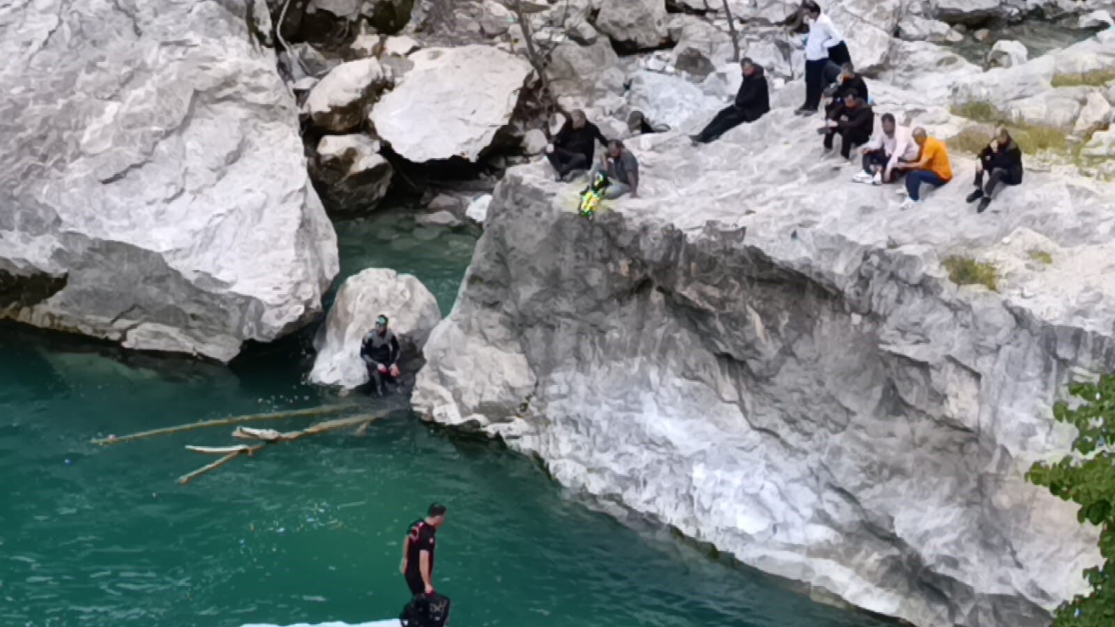 Kahramanmaraş’ta Ceyhan Nehri’ne Düşen 62 Yaşındaki Adam İçin Arama Sürüyor (1)-1