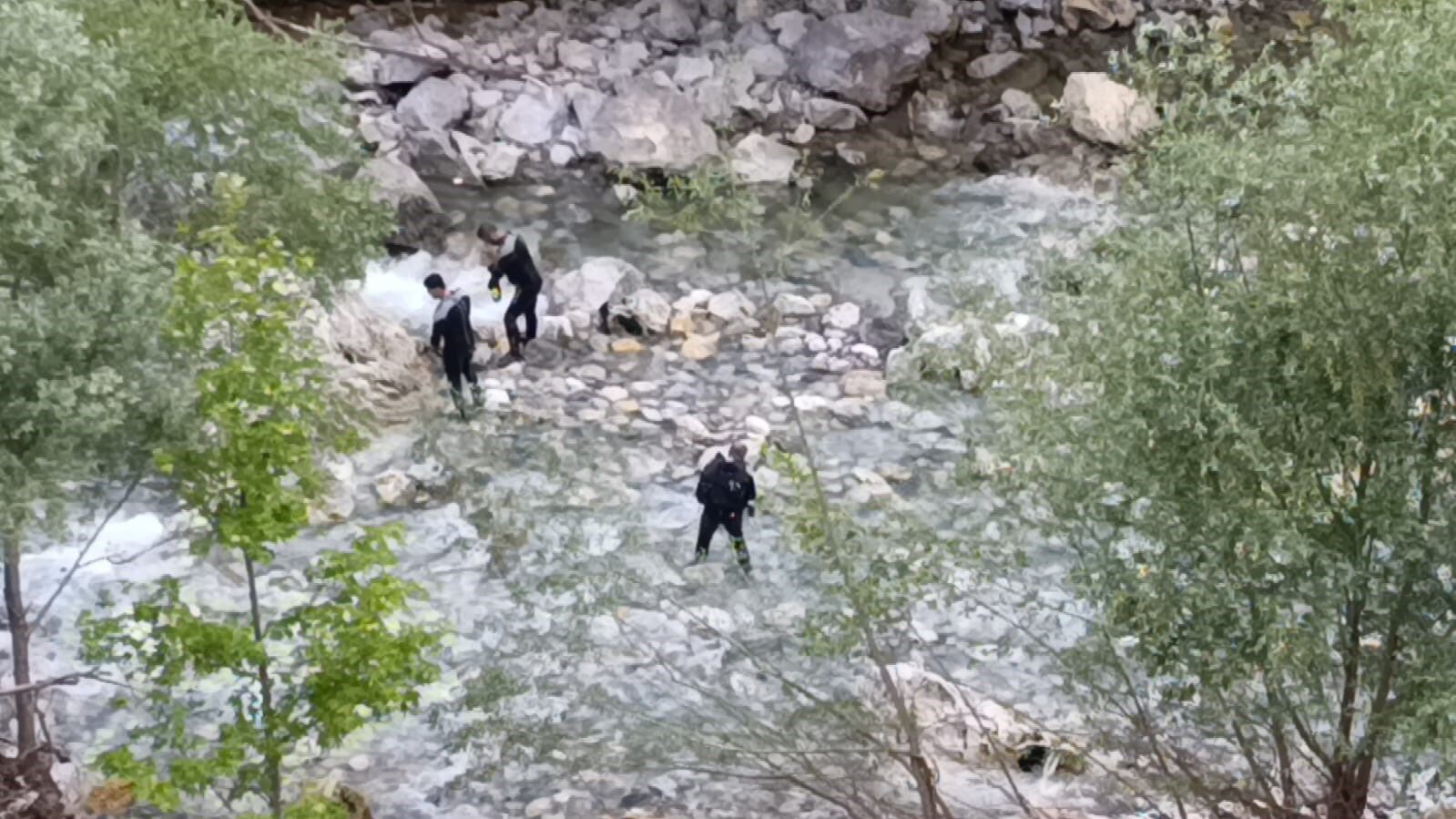 Kahramanmaraş’ta Ceyhan Nehri’ne Düşen 62 Yaşındaki Adam İçin Arama Sürüyor (3)
