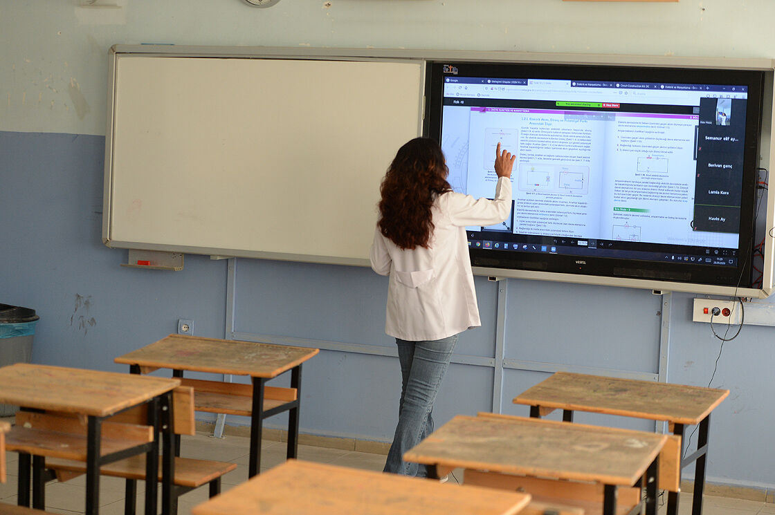 Okullarda Yeni Dönem! Müfredata Zorunlu Ders Geliyor (2)