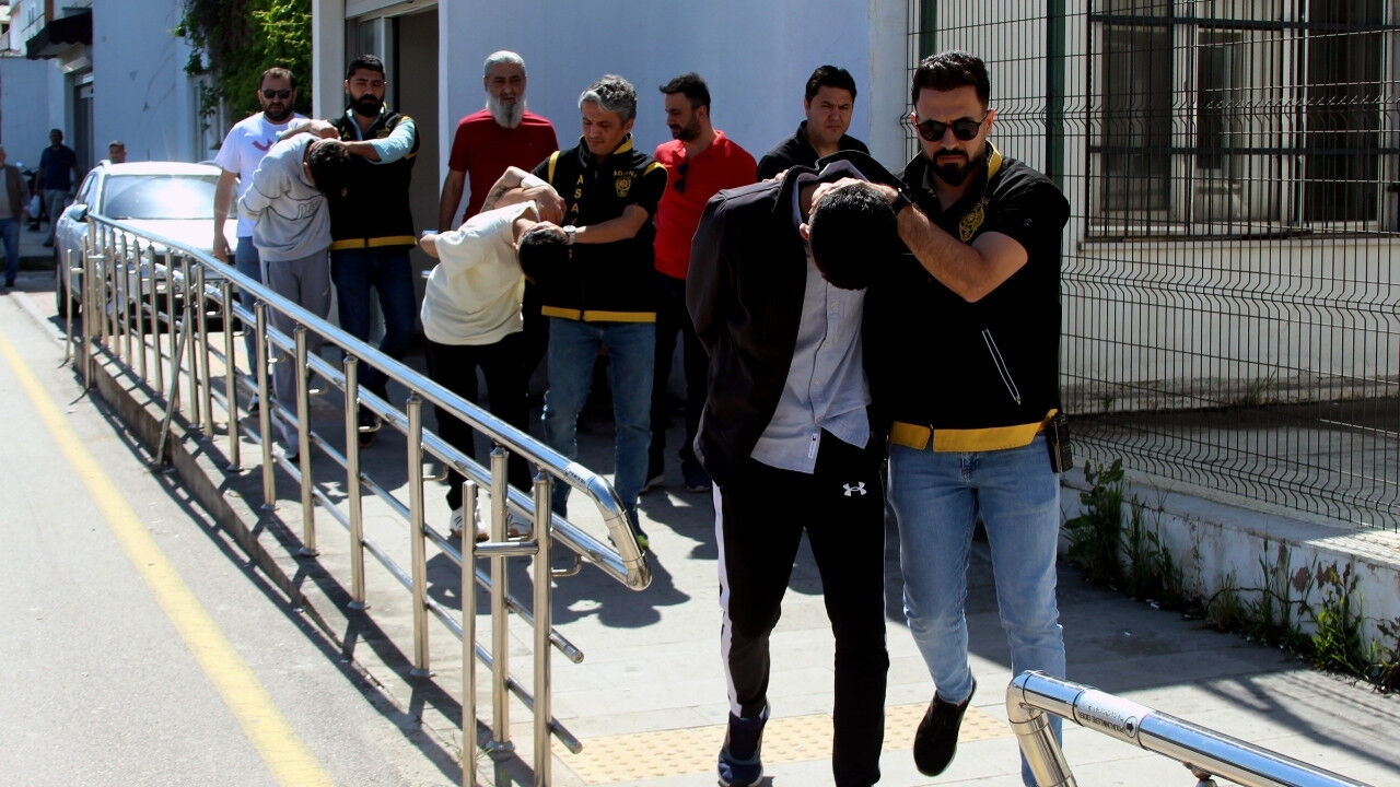 Silahlı Saldırının Failleri 500 Saatlik Kamera Görüntüsünden Tespit Edilip, Yakalandı