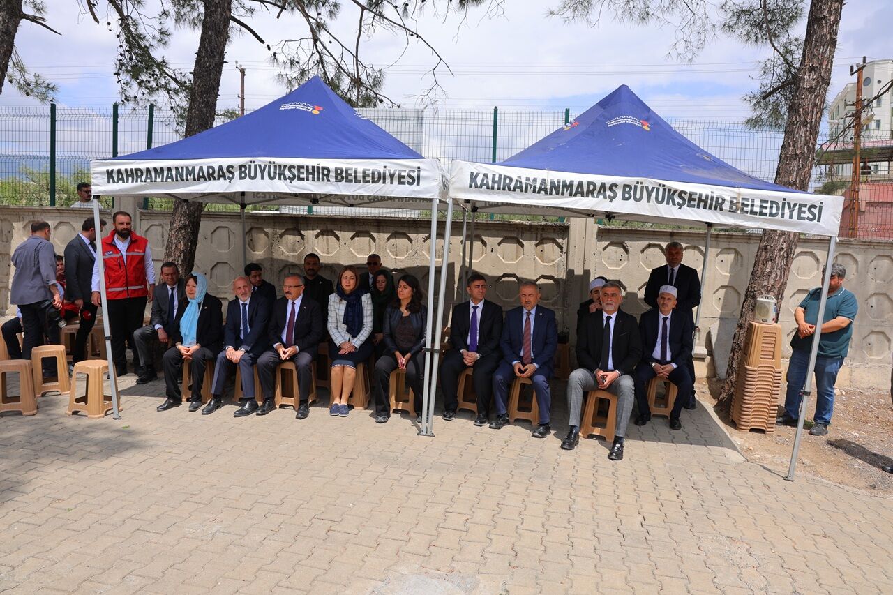 Tbmm Komisyonu Kahramanmaraş’ta Okul Saldırısını İnceledi (5)