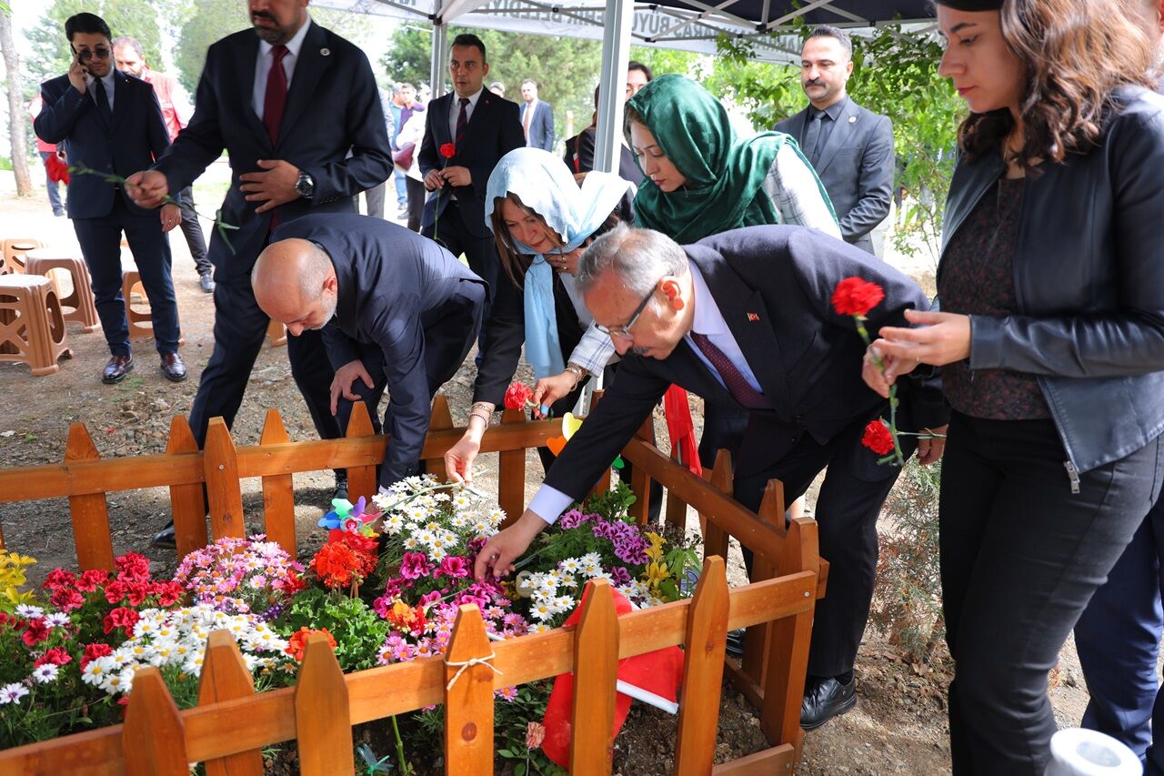 Tbmm Komisyonu Kahramanmaraş’ta Okul Saldırısını İnceliyor (2)
