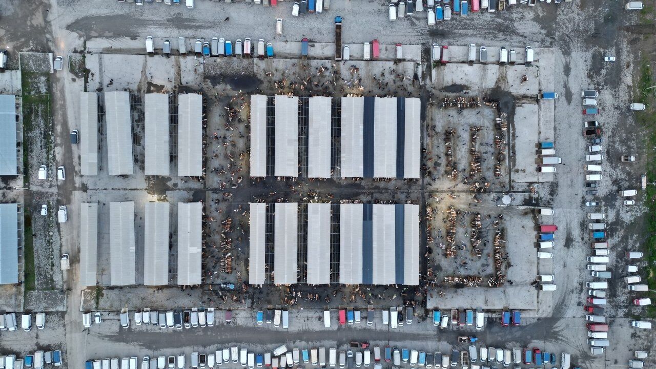 Türkiye’nin En Büyük Hayvan Pazarında Bayram Yoğunluğu Başladı (7)