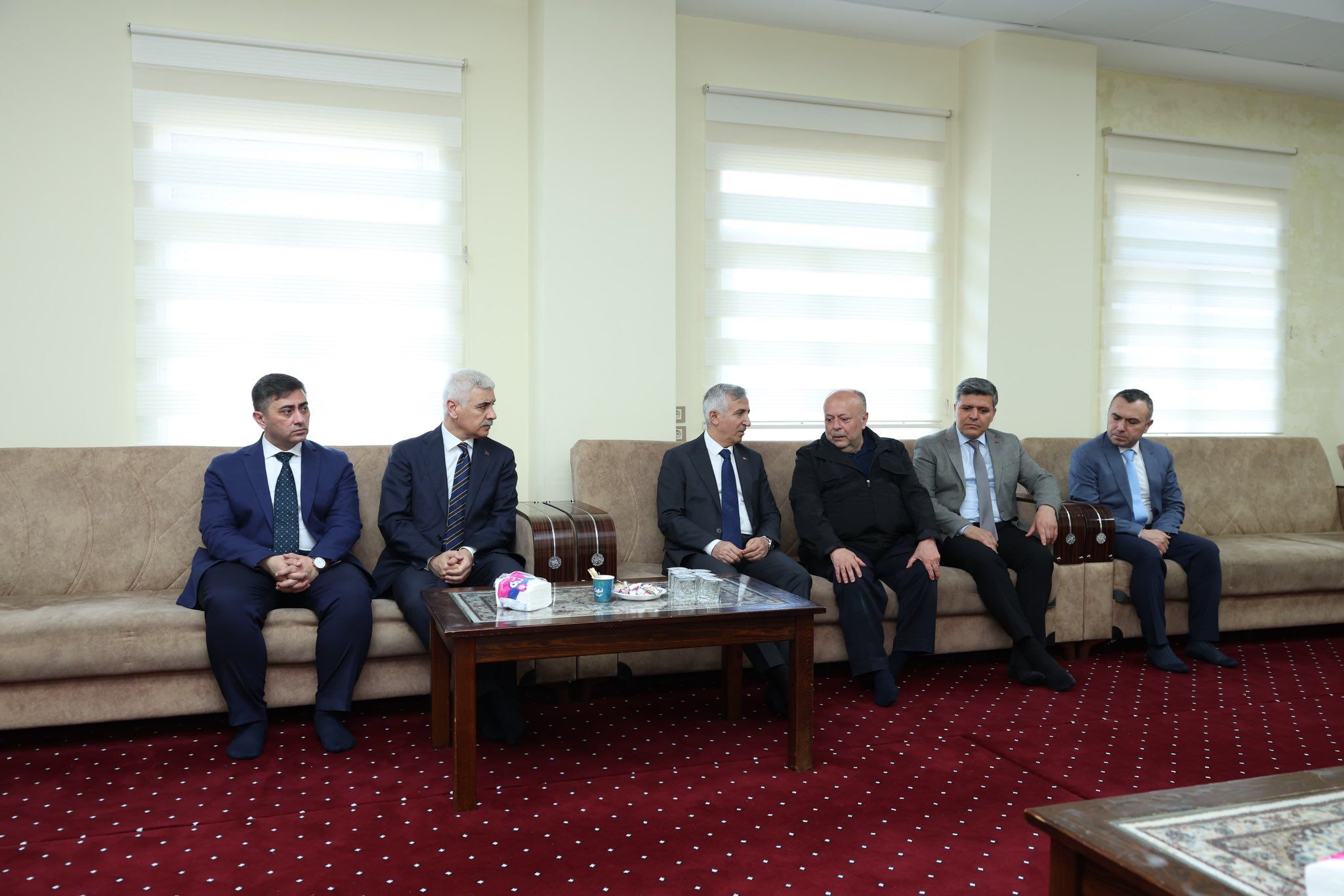 Vali Ünlüer'den Taziye Ziyareti! Bilal Kahraman Dualarla Anıldı (2)