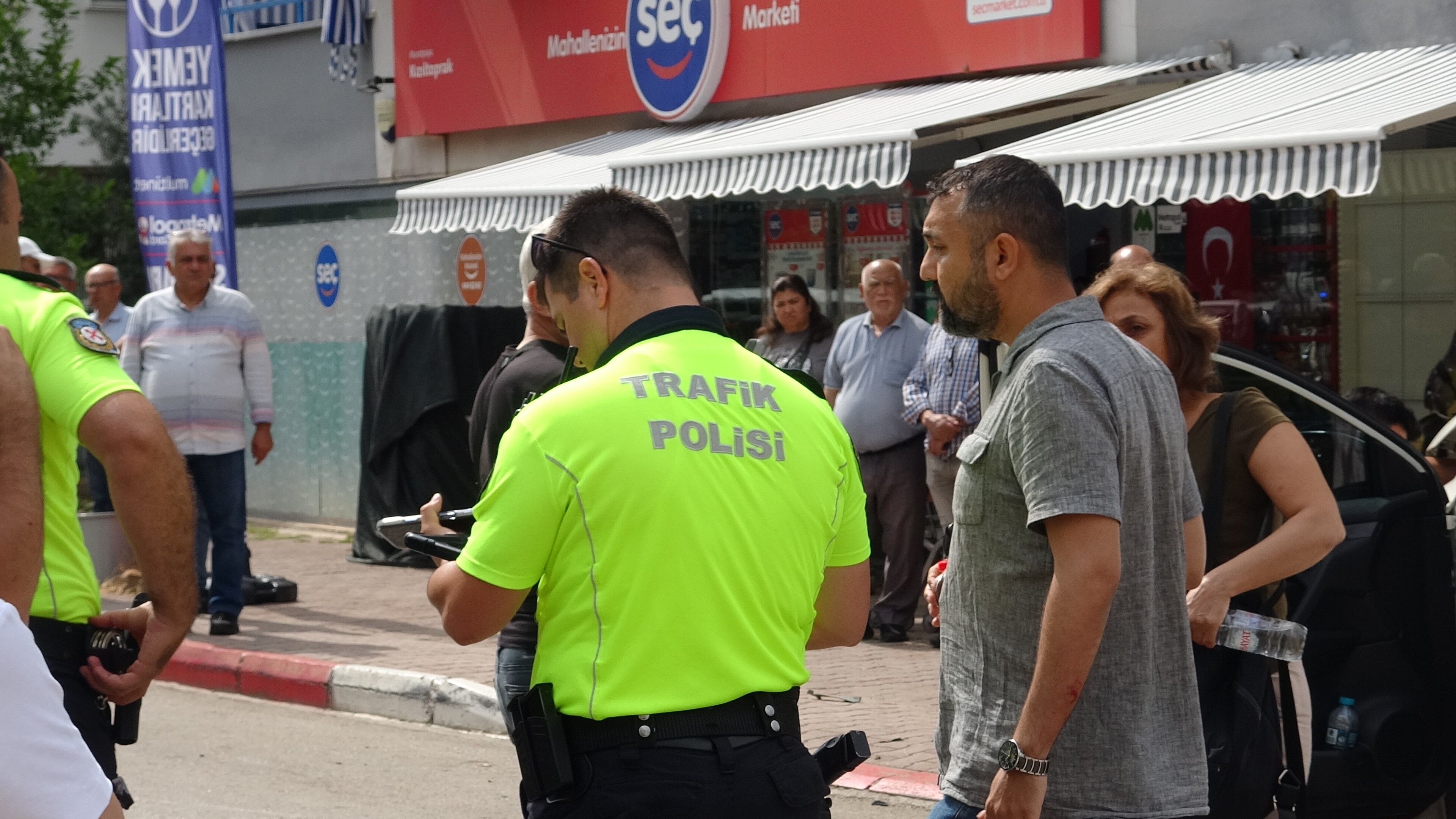Yunus Timleri Ile Otomobil Çarpıştı 2 Polis Yaralı (9)