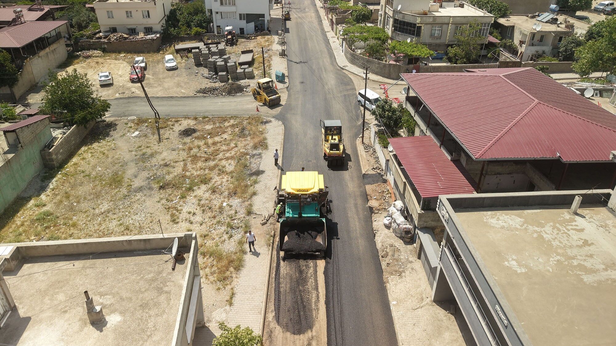 2 Bin Ton Asfalt Kullanıldı Haydarbey Caddesi Yeniden Trafiğe Açılıyor (3)
