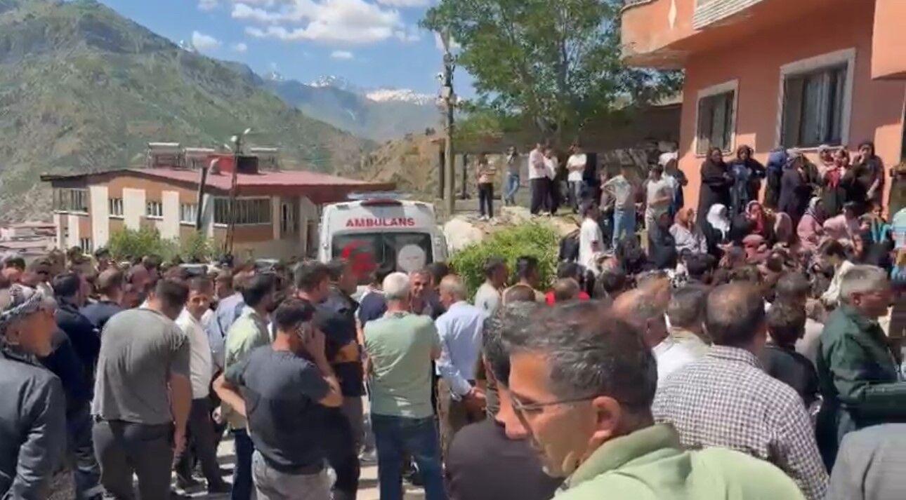 Feci olay: Uzman çavuş kayınpederinin evini bastı, 4 ölü