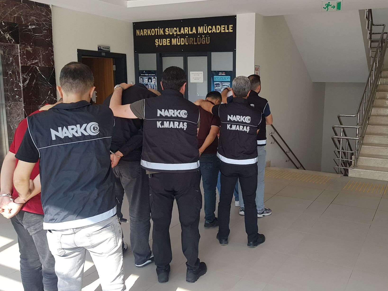 Kahramanmaraş'ta 195 bin 440 sentetik ecza hapı ele geçirildi-1