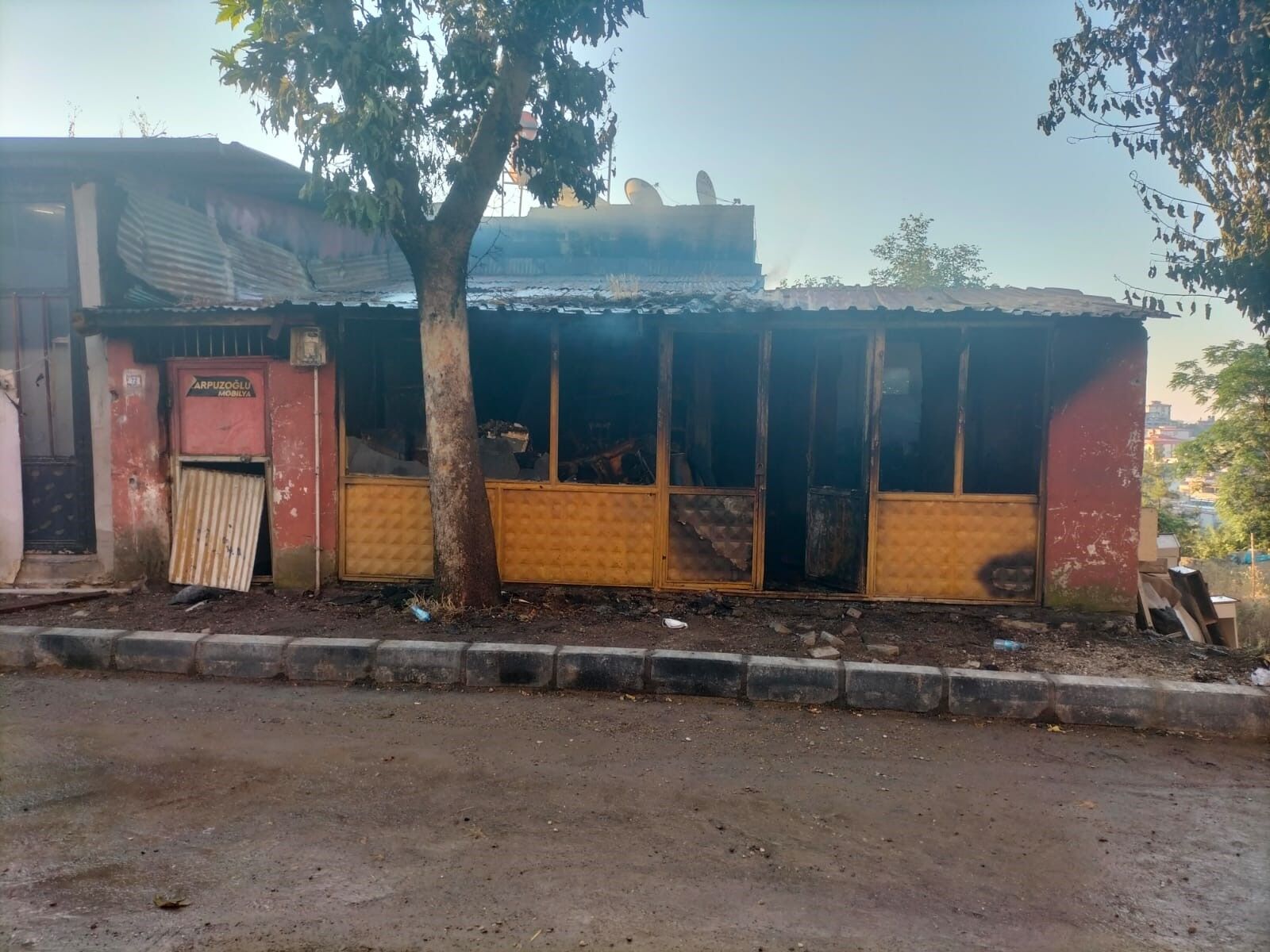 Kahramanmaraş'ta iş yeri yangını