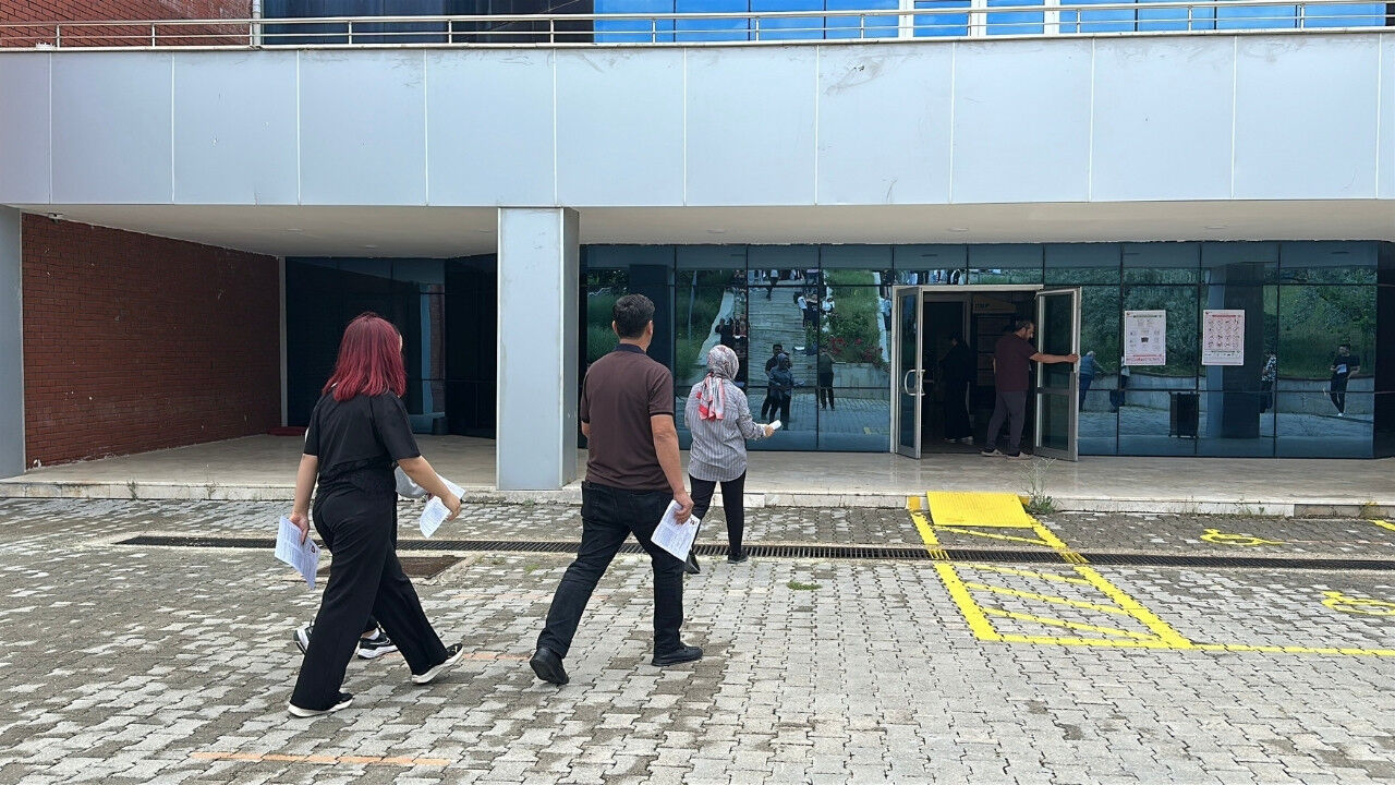 Anne, Baba Ve İki Kızları Aynı Yks'de Ter Döktü! Hayallerine Birlikte Koşuyorlar (3)