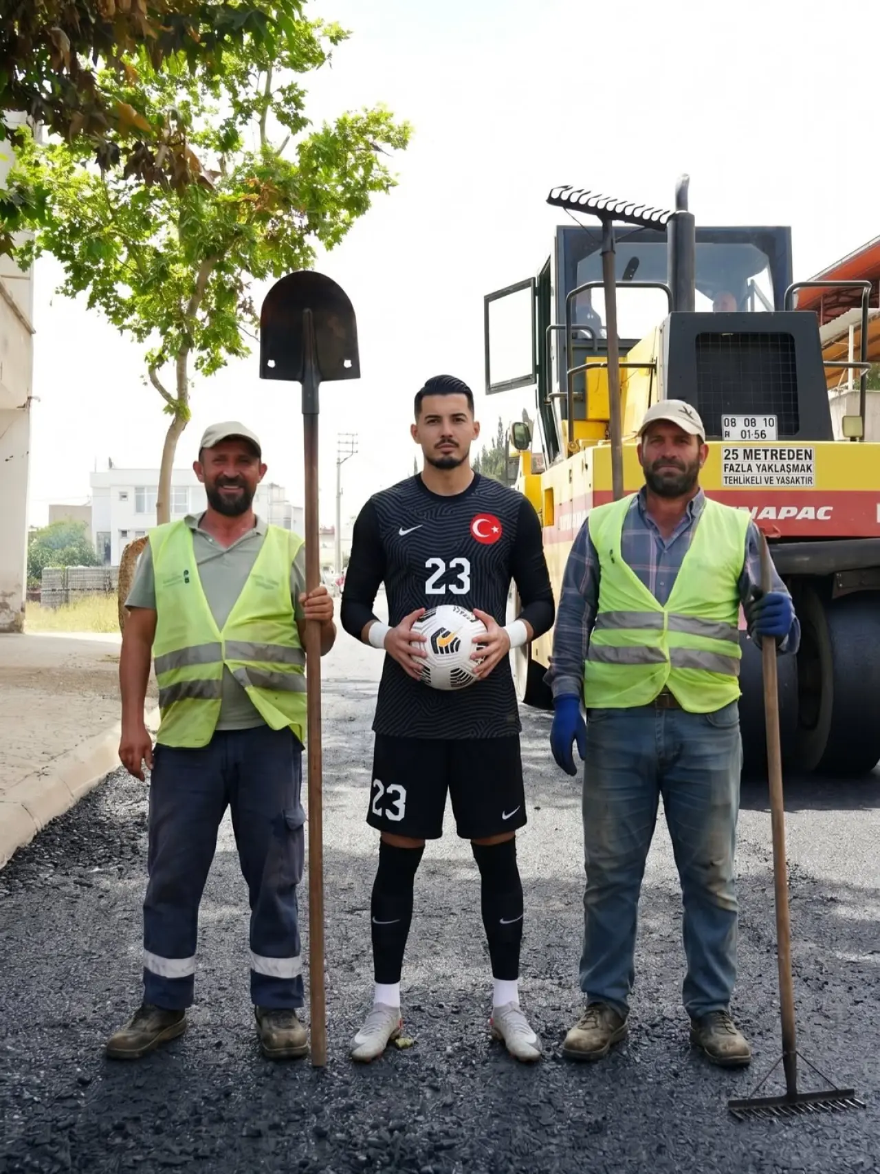 Başkan Görgel’den Çifte Motivasyon! Asfalt Seferberliği Ve Milli Takım (1)