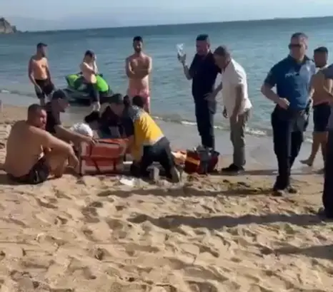 Denize Giren 2 Kardeşten Biri Boğuldu