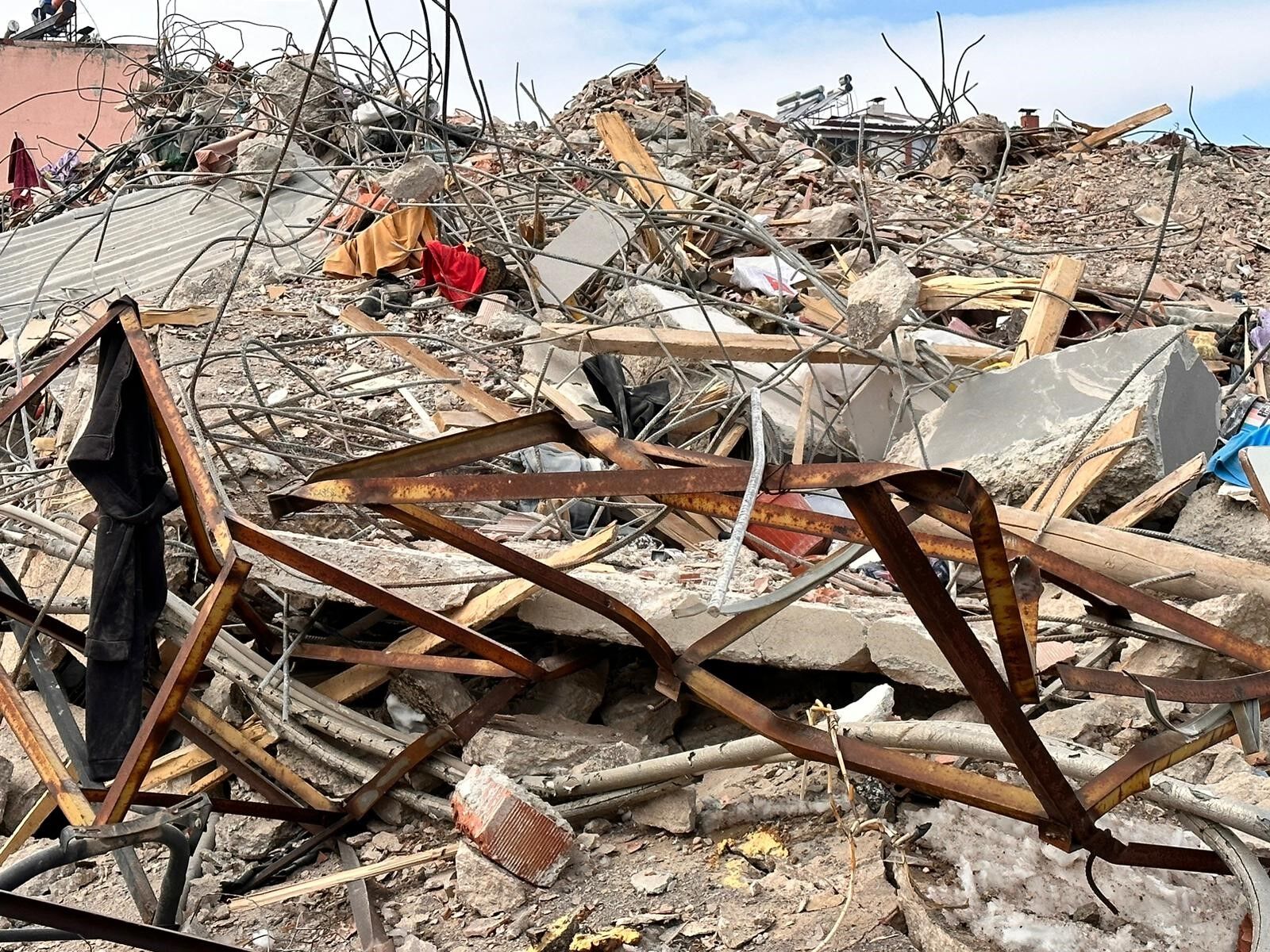 Deprem Davasında Dikkat Çeken Gerekçe 'Saygılı Tutum' Cezada Indirime Neden Oldu (1)
