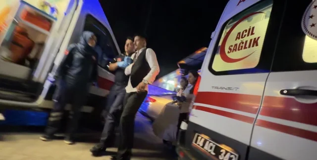Düğün Salonunda Kavga Çıktı Gelin Ve Damat Hastaneye Kaldırıldı (1)