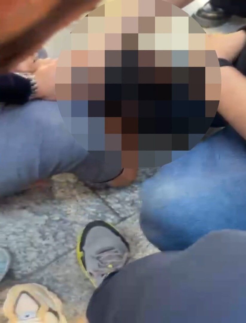 Eyüpsultan'da Tramvayda Taciz Iddiası; Darbedilen Şüpheli Polise Teslim Edildi