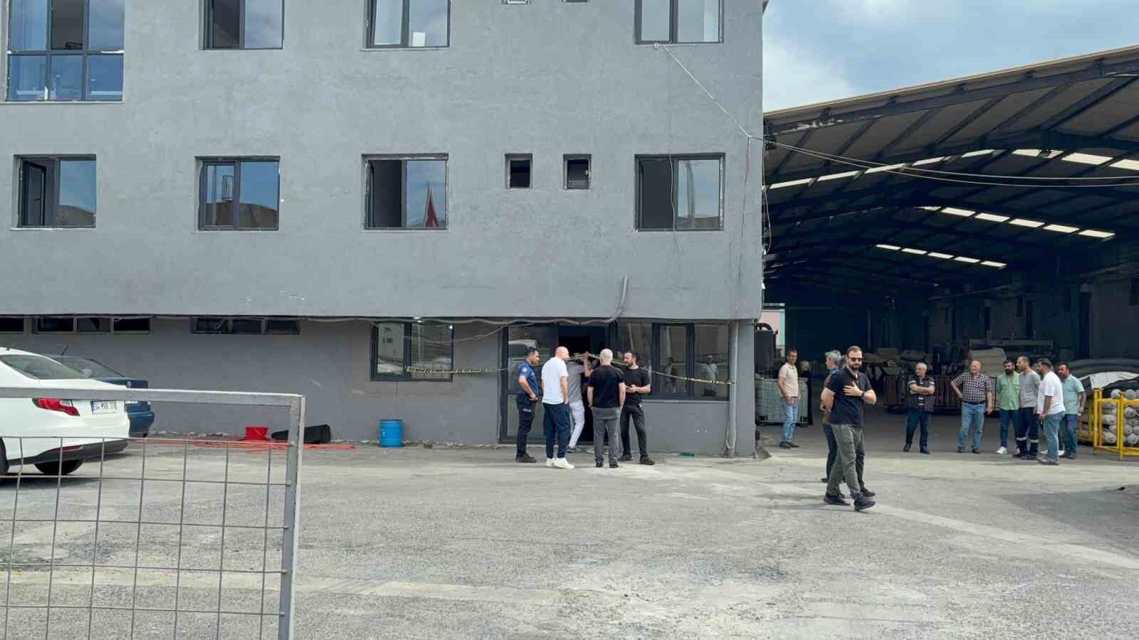 Fabrikada Kanlı Hesaplaşma; 1 Kişi Öldü, 1 Kişi Yaralandı