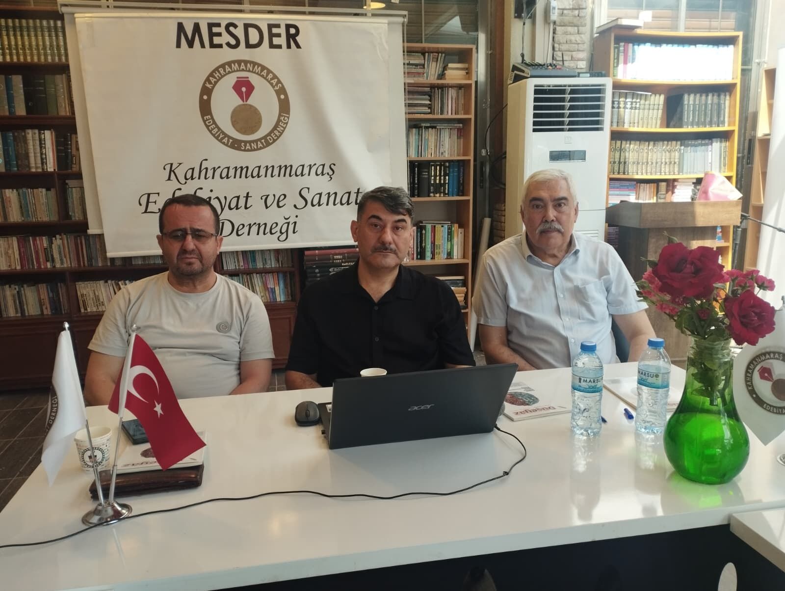 Hakikatin Kurmacası Roman (7)