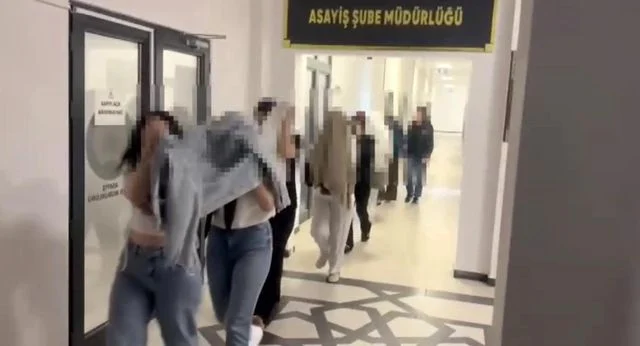 İnsan Ticareti Çökertildi “Fuhuş Ajandası” Ele Geçirildi (3)