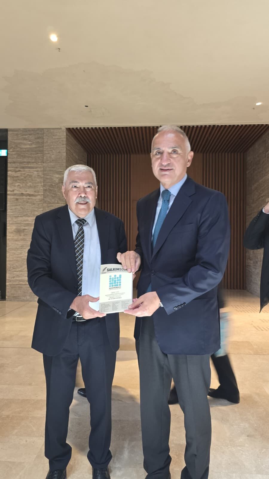 Kahramanmaraş Edebiyatı Dünyaya Açılıyor Salkımsöğüt Dergisi Artık Basılı Yayında (1)