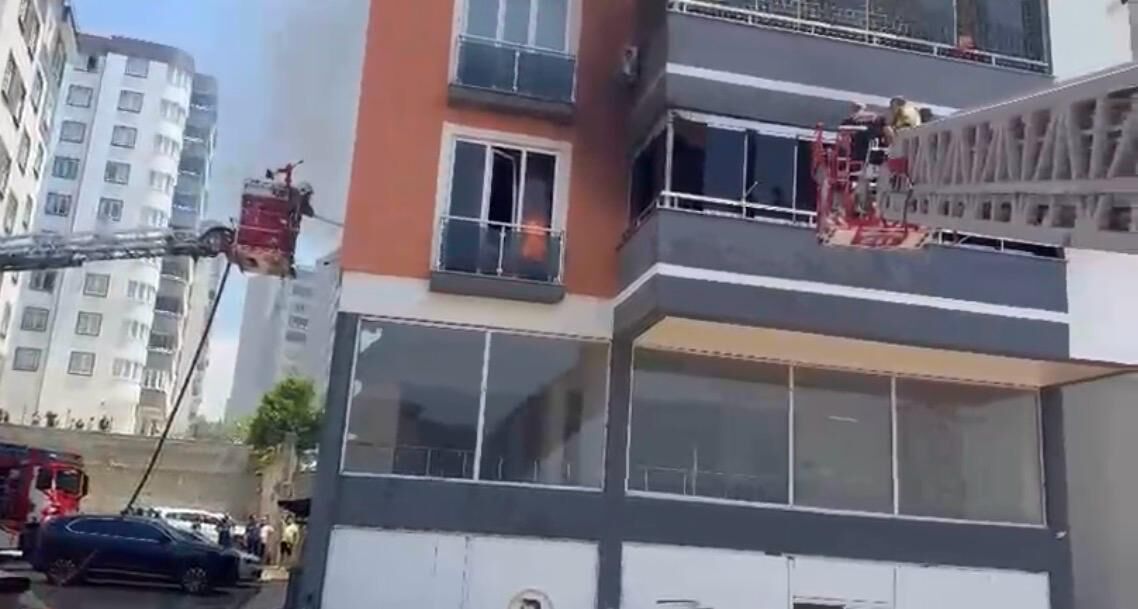 Kahramanmaraş Onikişubat’ta Apartman Dairesinde Yangın 3 Ölü (2)