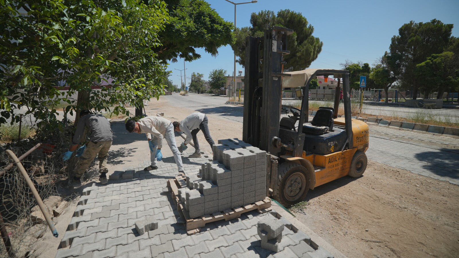 Kahramanmaraş Türkoğlu’nda İstasyon Caddesi Baştan Sona Yenileniyor (3)