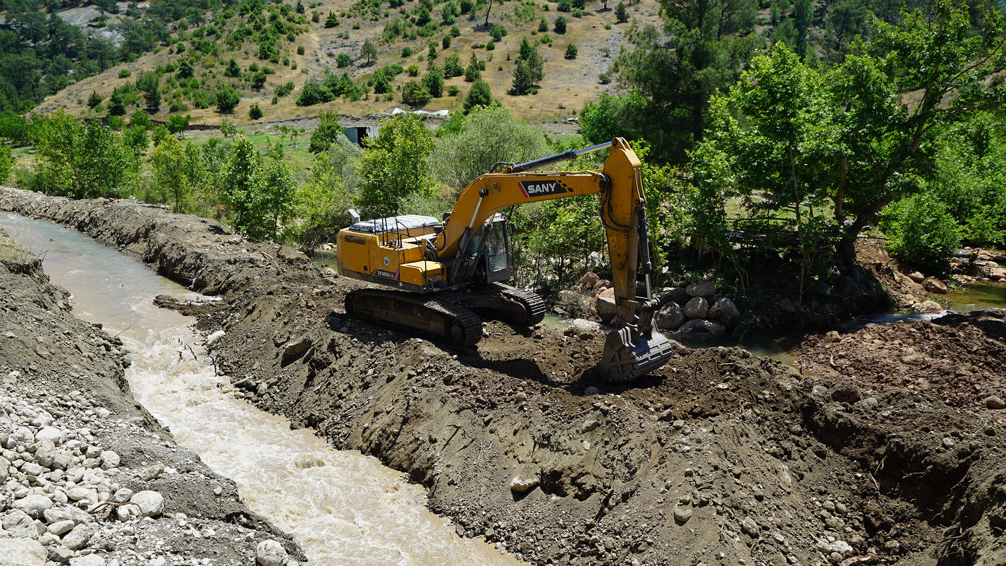 Kahramanmaraş’ta 43 Metrelik Yeni Köprü İnşa Ediliyor (1)