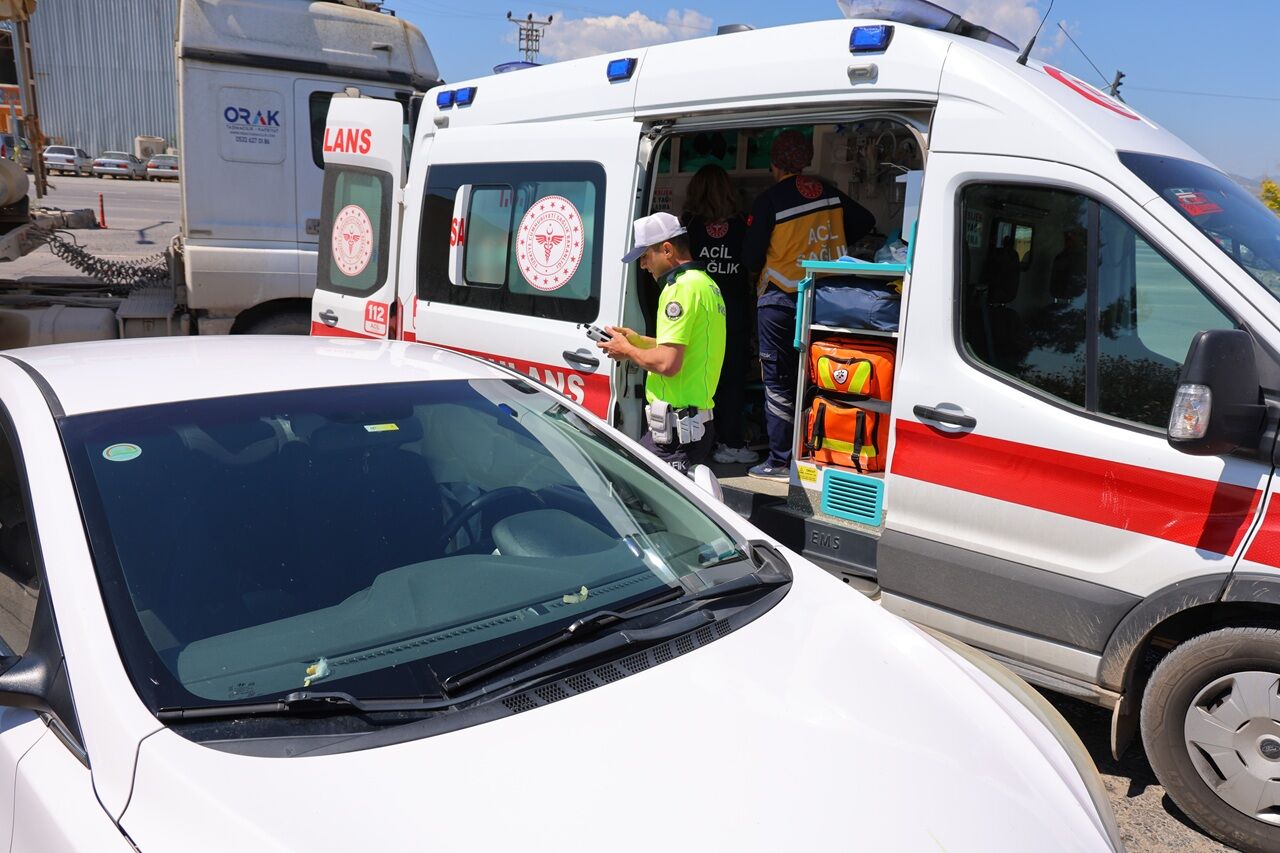 Kahramanmaraş’ta Aynı Yolda İki Trafik Kazası 2 Yaralı (5)