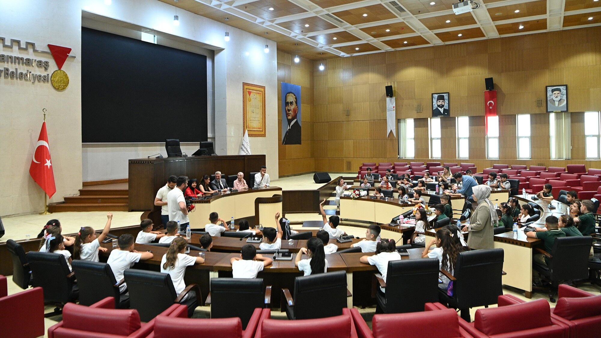 Kahramanmaraş'ta Çocuklar Belediyeyi Gezdi, Taleplerini Başkan Görgel’e İletti (6)