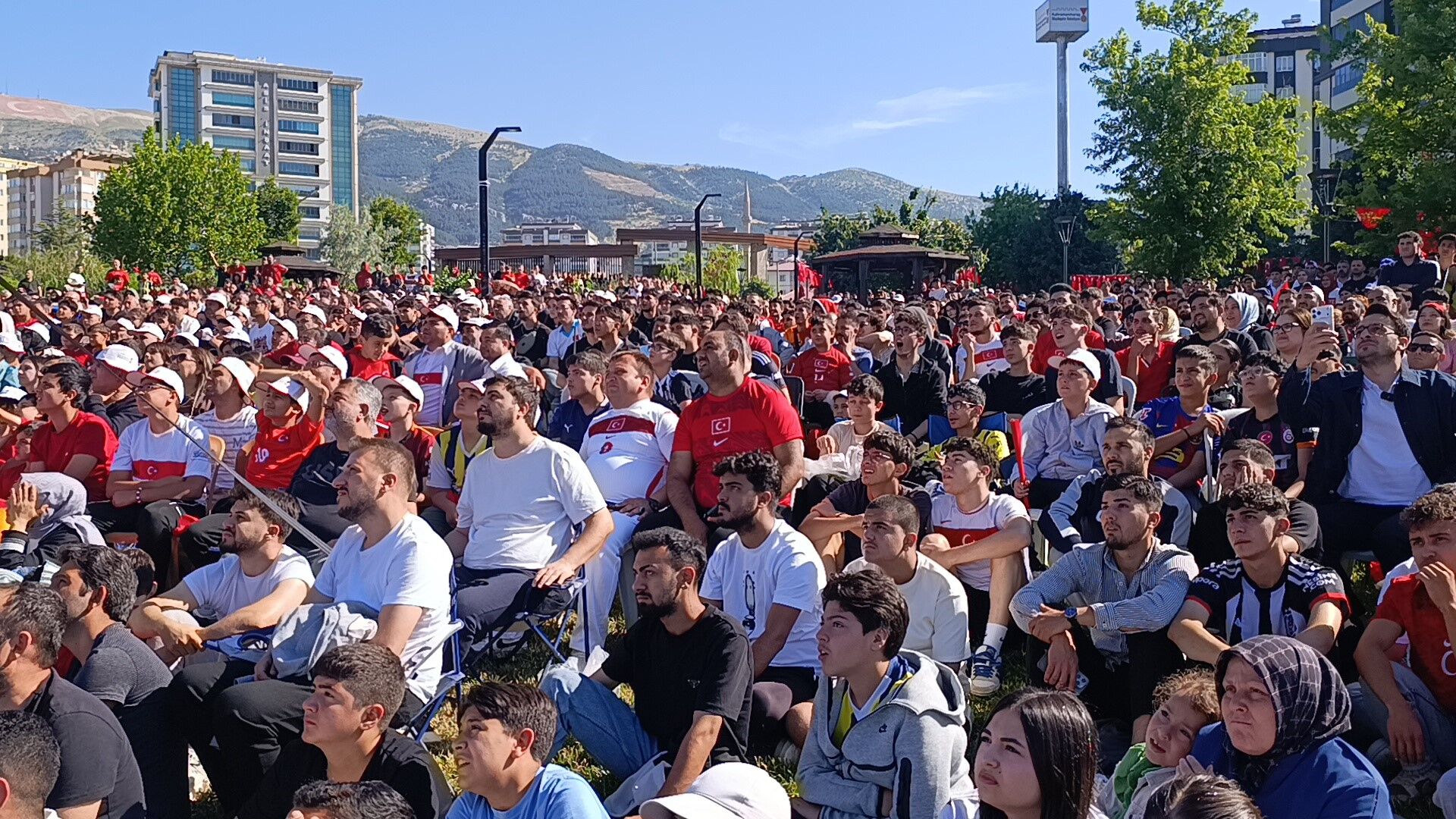 Kahramanmaraş'ta Dünya Kupası Heyecanı Binleri Bir Araya Getirdi (1)