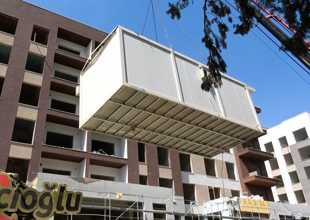 Kahramanmaraş'ta Esnafa Verilen Konteynerler Kaldırılmaya Başlandı (6)