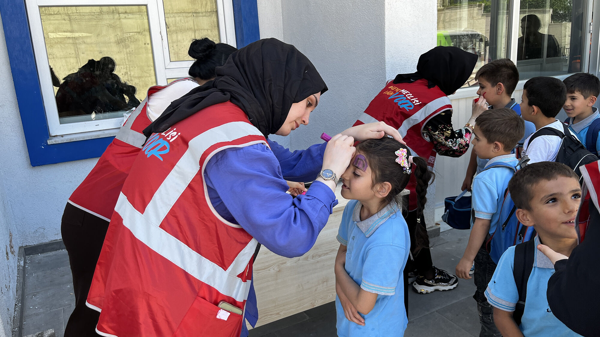 Kahramanmaraş’ta Gençlik Meclisi Çocukların Yüzünü Güldürdü (5)