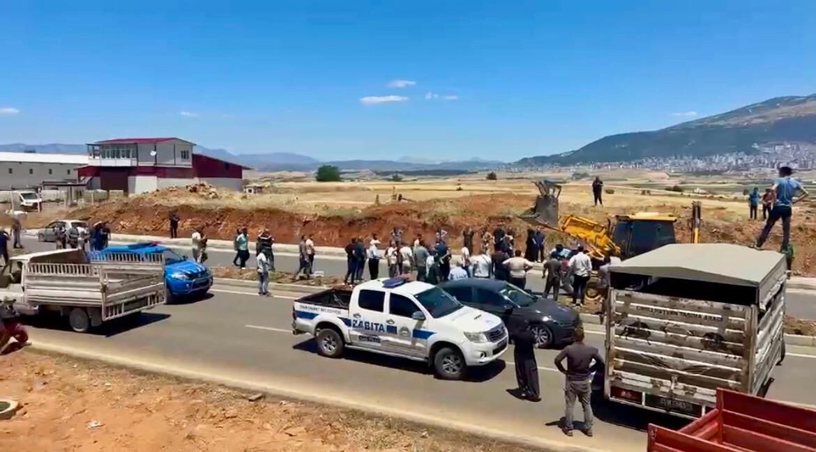 Kahramanmaraş’ta ortalık karıştı: Vatandaşlar yolu trafiğe kapattı