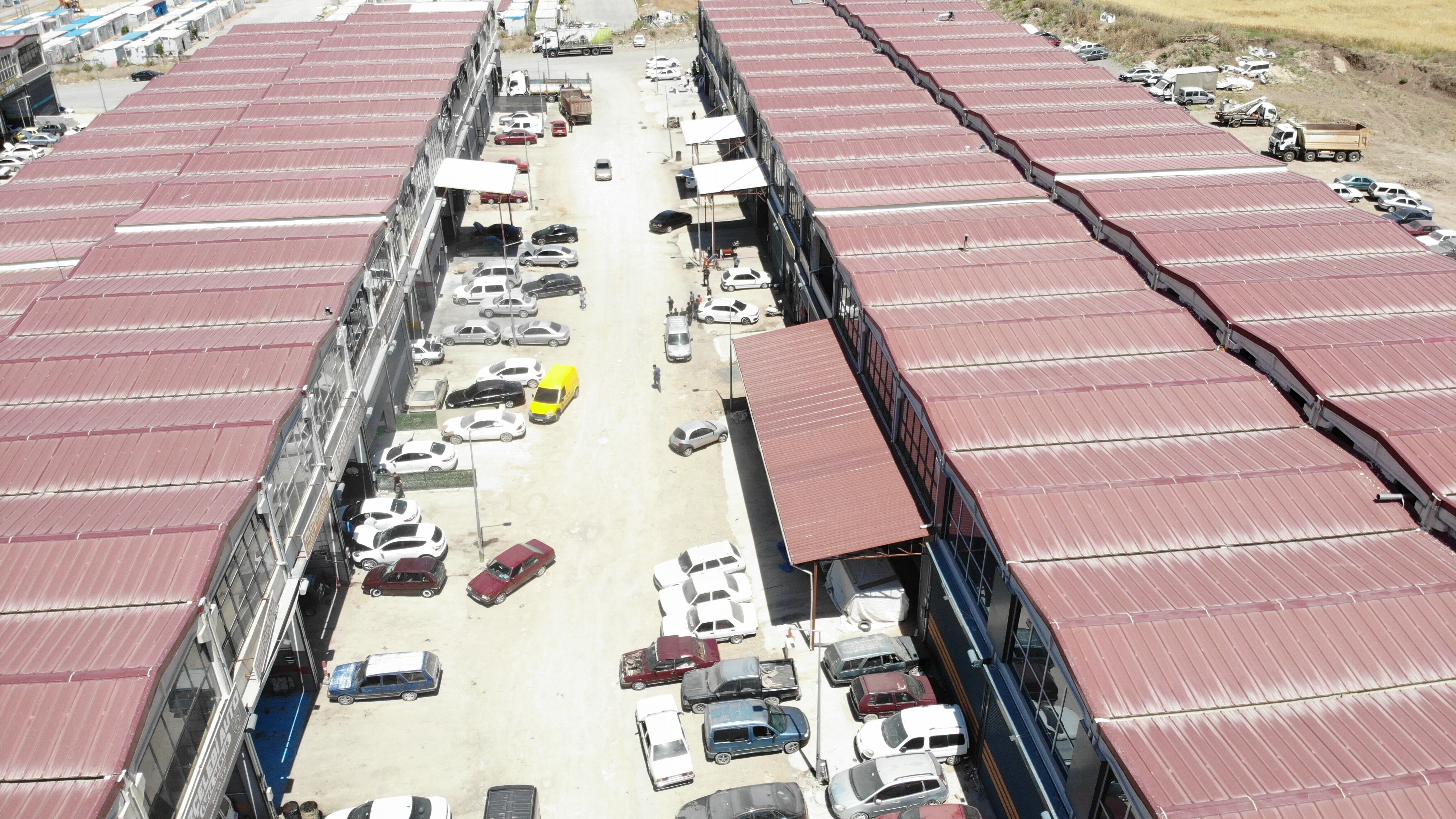 Kahramanmaraş’ta Sanayi Sitesi Alarm Veriyor Toz Ve Çamur Hayatı Felç Etti (6)