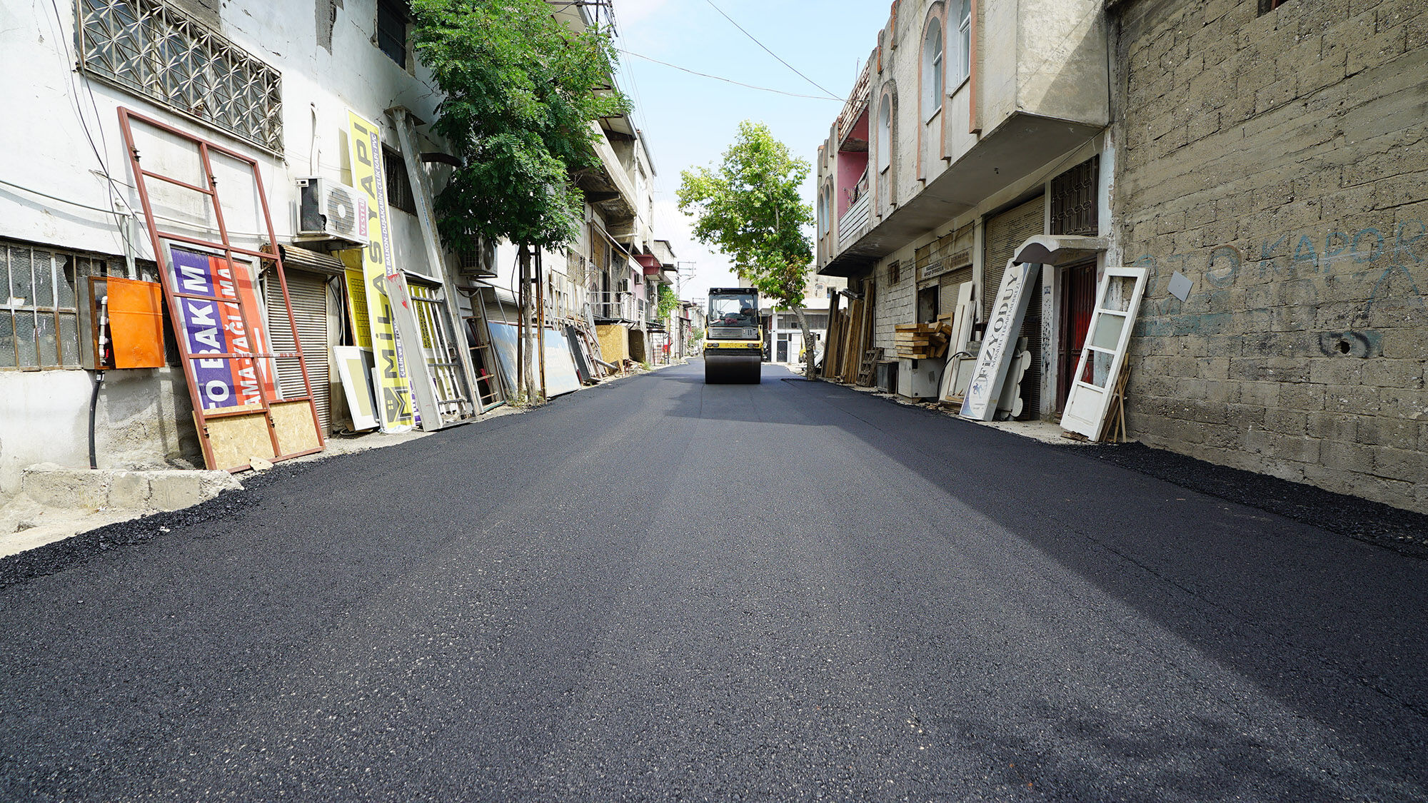 Kahramanmaraş’ta Sokaklar Sıcak Asfaltla Yenileniyor (5)