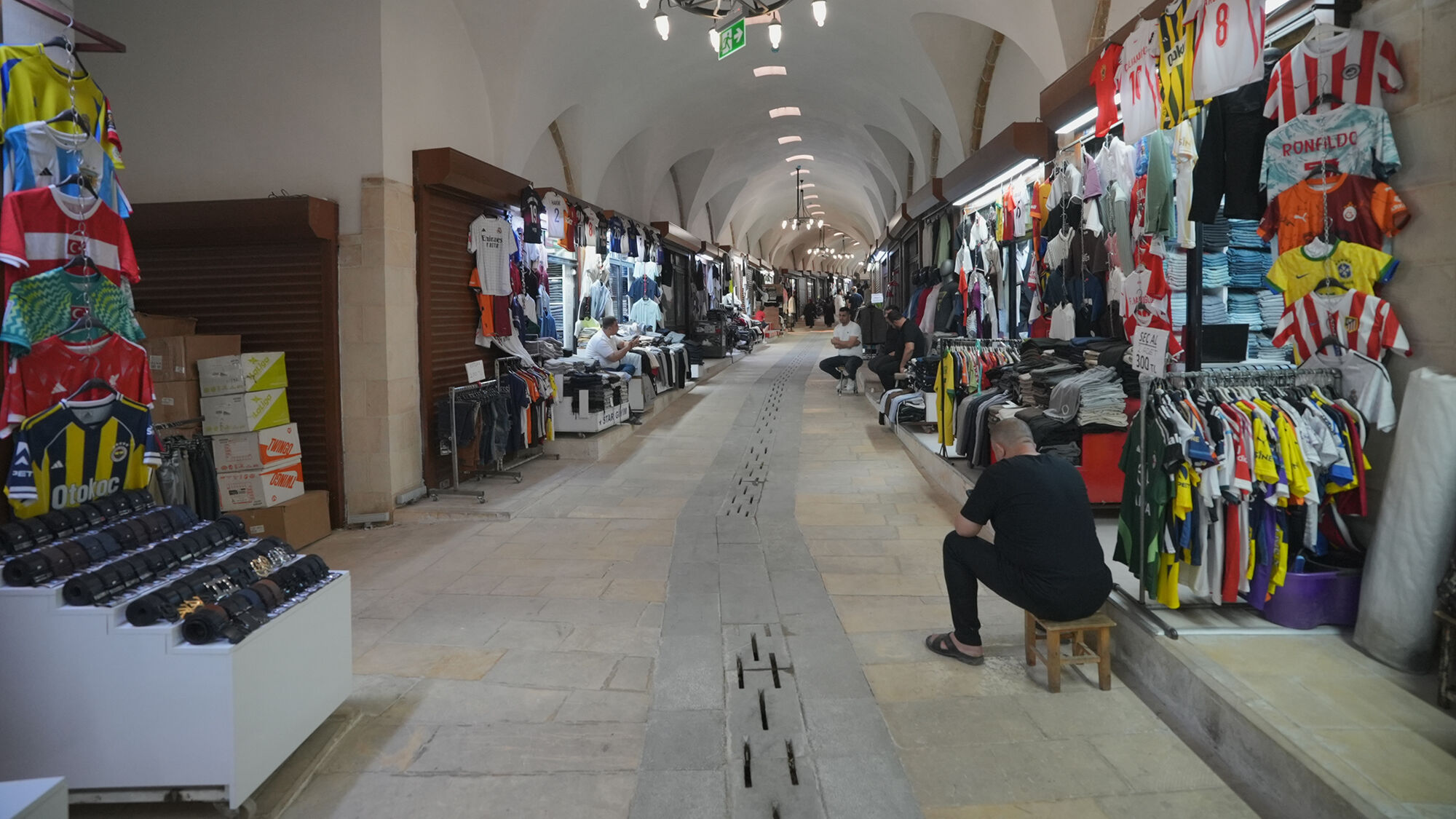 Kahramanmaraş’ta Tarihi Kapalı Çarşı’da Kepenkler Yeniden Açıldı (1)