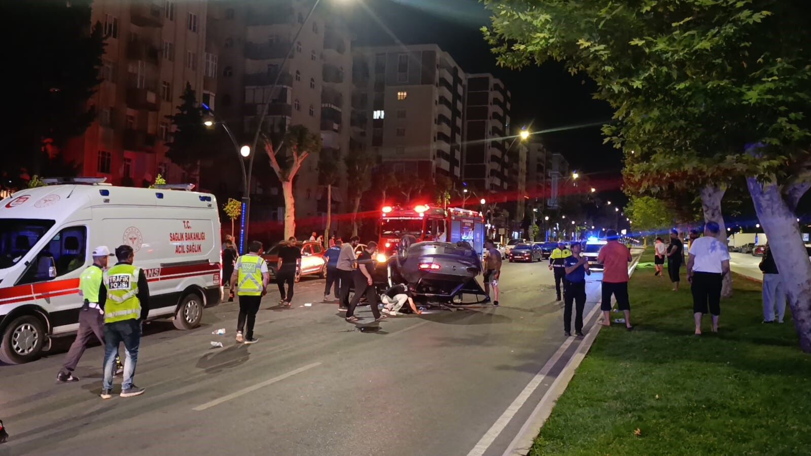 Kahramanmaraş'ta Tehlikeli Yarış Can Alıyordu 5 Yaralı (3)