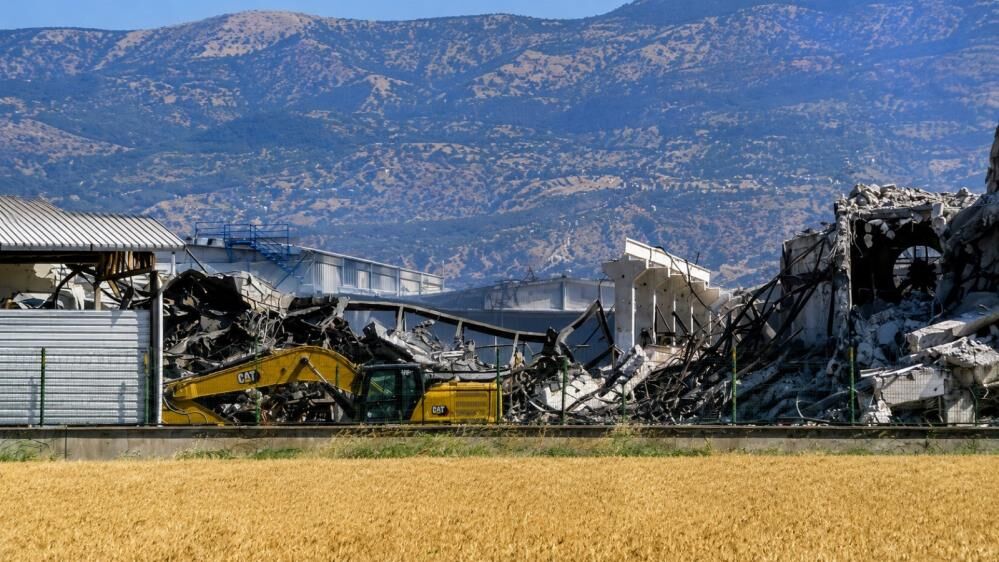 Kahramanmaraş'ta Tekstil Fabrikasındaki Yangınının Yol Açtığı Hasar Görüntülendi